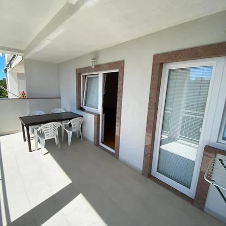 Apartment Zoky *